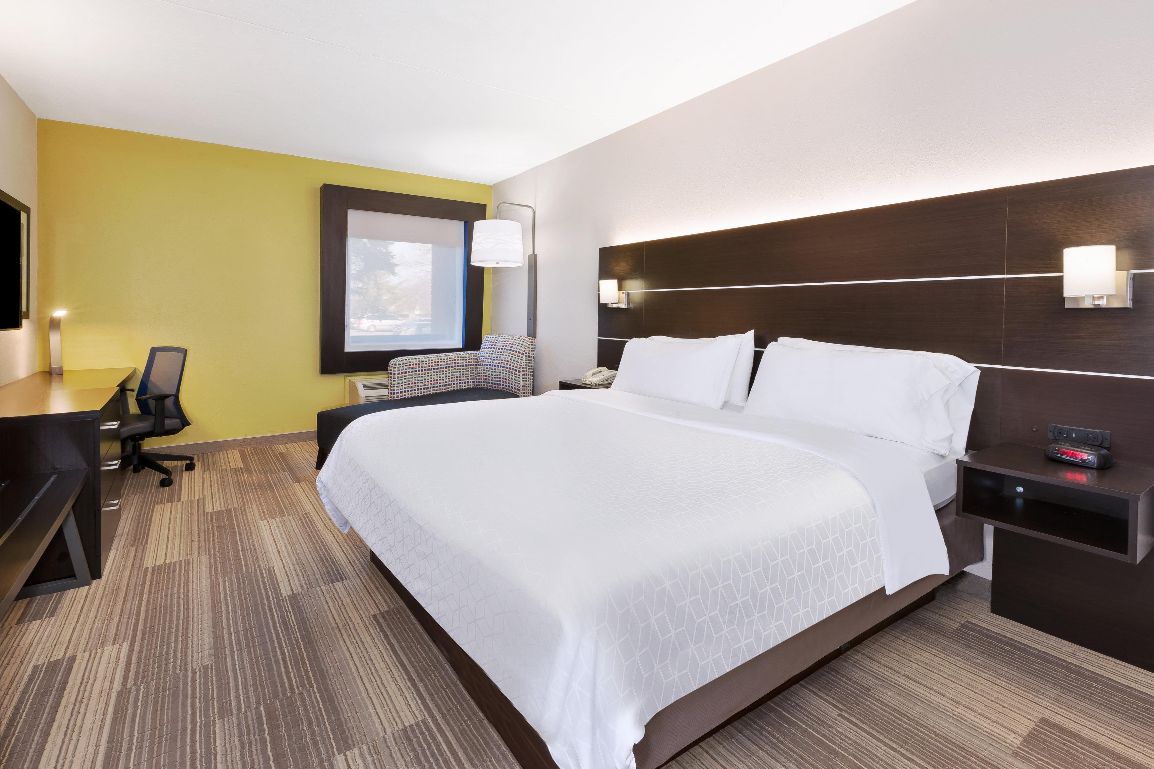 Holiday Inn Express Detroit-Warren/General Motors Technology Center By Ihg Exterior photo
